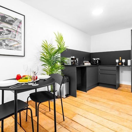 Loft Style Apartment - Near City Centre - Smart Tv- Wifi - Parking - Top Rated - 3Nt バーミンガム エクステリア 写真