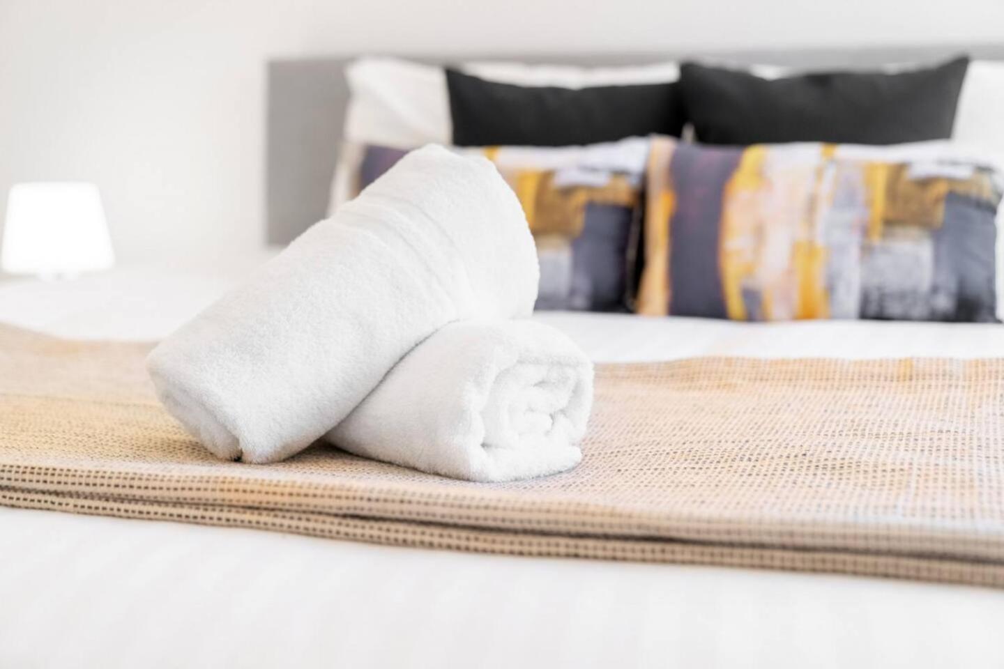 Loft Style Apartment - Near City Centre - Smart Tv- Wifi - Parking - Top Rated - 3Nt バーミンガム エクステリア 写真